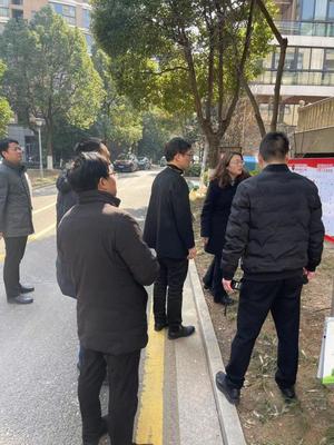 無錫市住房和城鄉(xiāng)建設(shè)局對宜興市2022年度"先鋒物業(yè)"和黨建引領(lǐng)物業(yè)管理服務(wù)工作示范點(diǎn)進(jìn)行考核驗(yàn)收